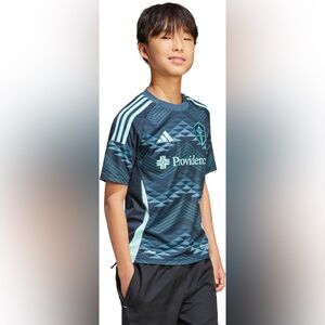 Adidas Seattle Sounders 2025 Jersey. Size:XS (7 years) MSRP $100.